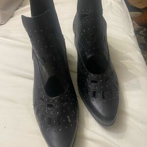 Sbicca Black leather booties